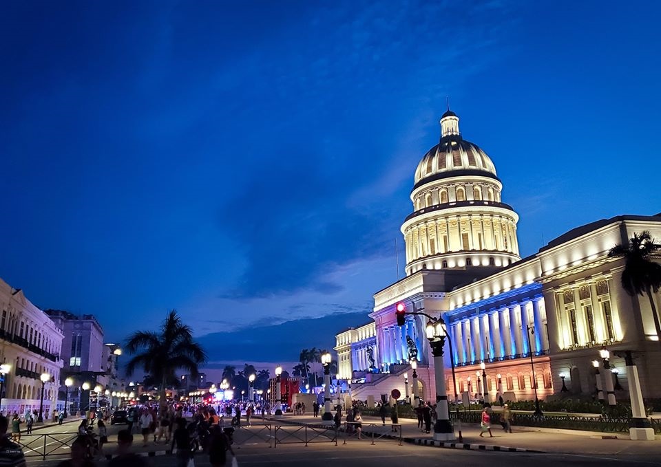 Куба е красива и завладяваща с откритите си и усмихнати хора и красиви забележителности