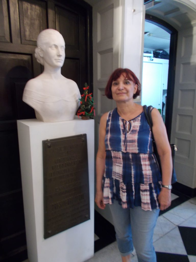 В музея на Евита Перон в Буенос Айрес