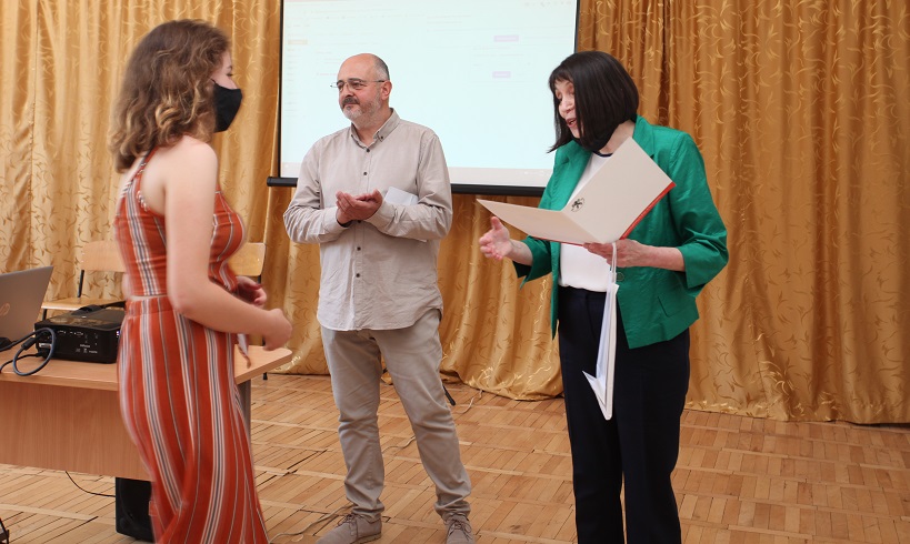 Слава Иванова връчи наградата „Анастас Стайков“ на пловдивски ученици