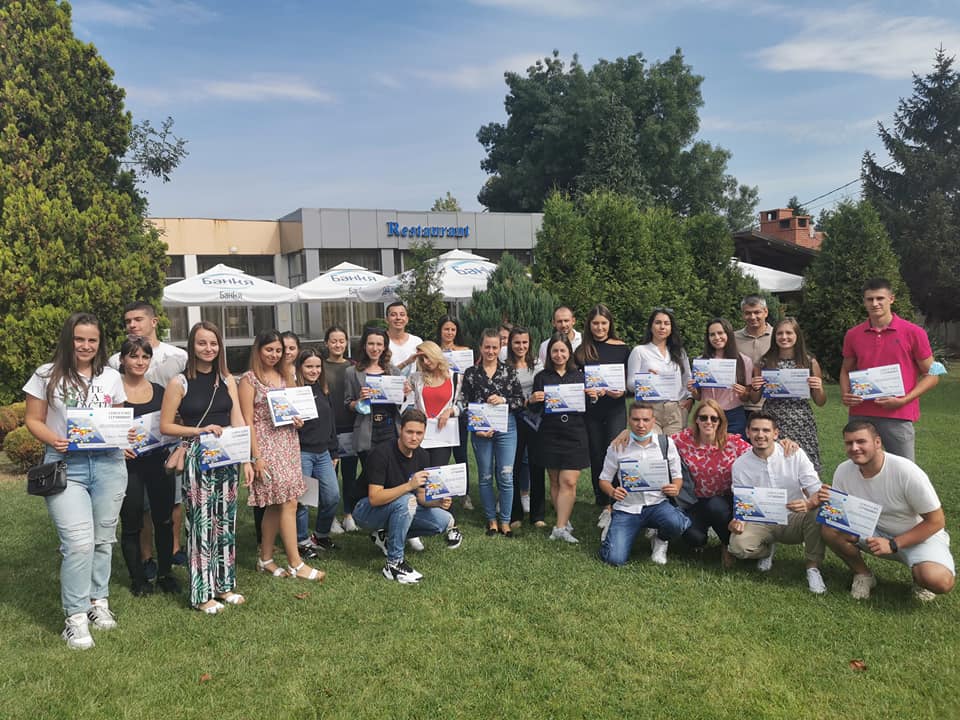 32-ма младежи от България и Република Северна Македония взеха участие в първата Академия за млади регионални лидери