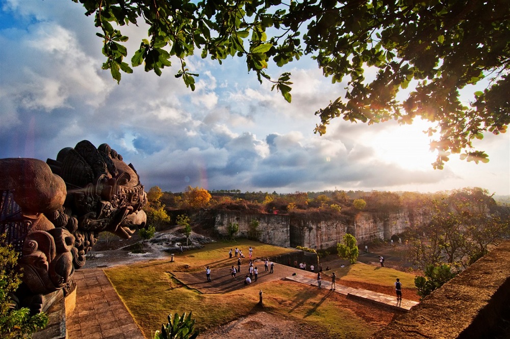 Гаруда Вишну Кенчана - паркът на остров Бали, където е пял Стинг
