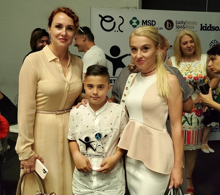 Синът на Мисис България Вики Божилова стана „Дете на годината“