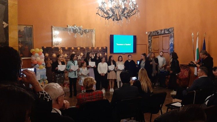 Фестивалът „Арлекин в Рим“ окрили за творческа изява на деца от България, Италия, Сърбия и Украйна